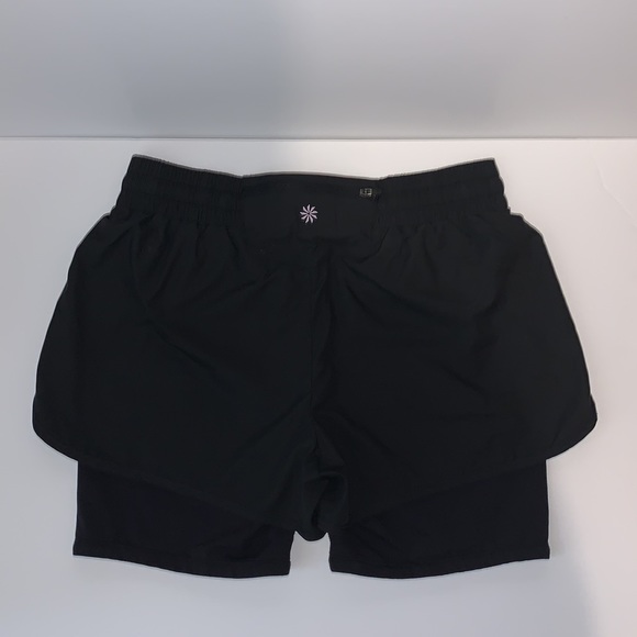 Athleta Double layer Running shorts size Medium. - Picture 5 of 6